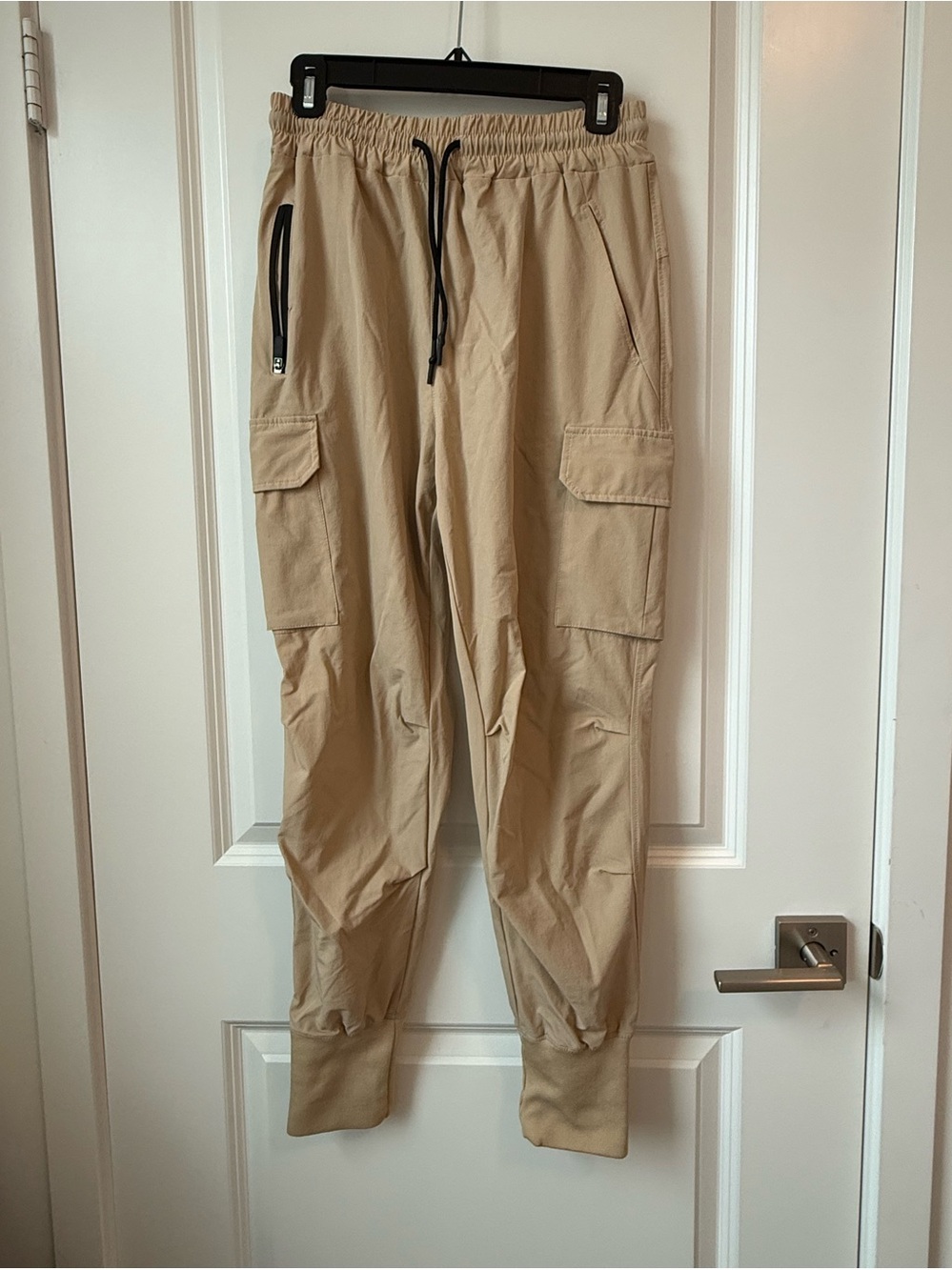 Men’s cargo joggers size S